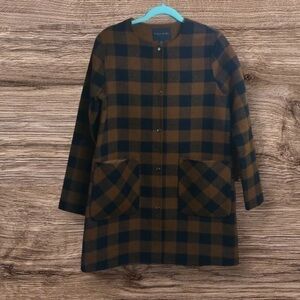 Tahari brown/black plaid wool coat. Small.